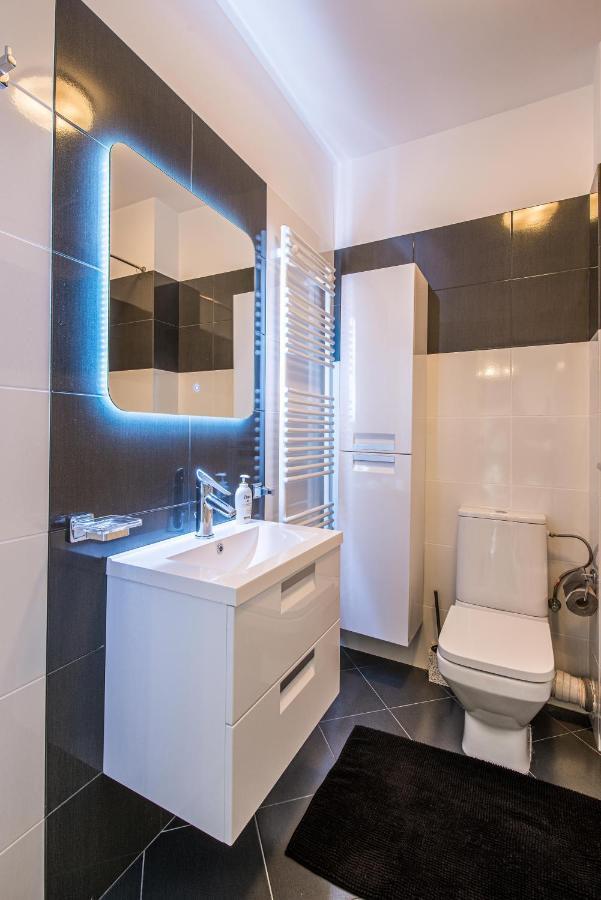 2-Room Penthouse Plaza Residence P1 Bukares Bagian luar foto